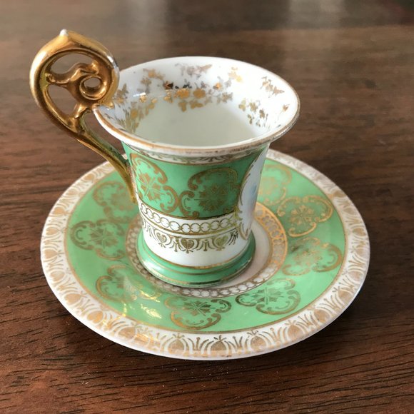 English Tea Cup and Saucer with gold trim - Vintage - B & D - Picture 5 of 6